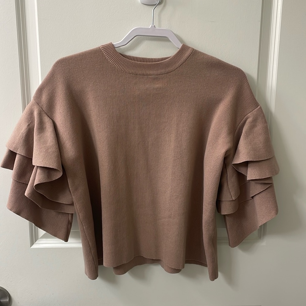 Moon Ryder size small pink sweater with sleeve detailing